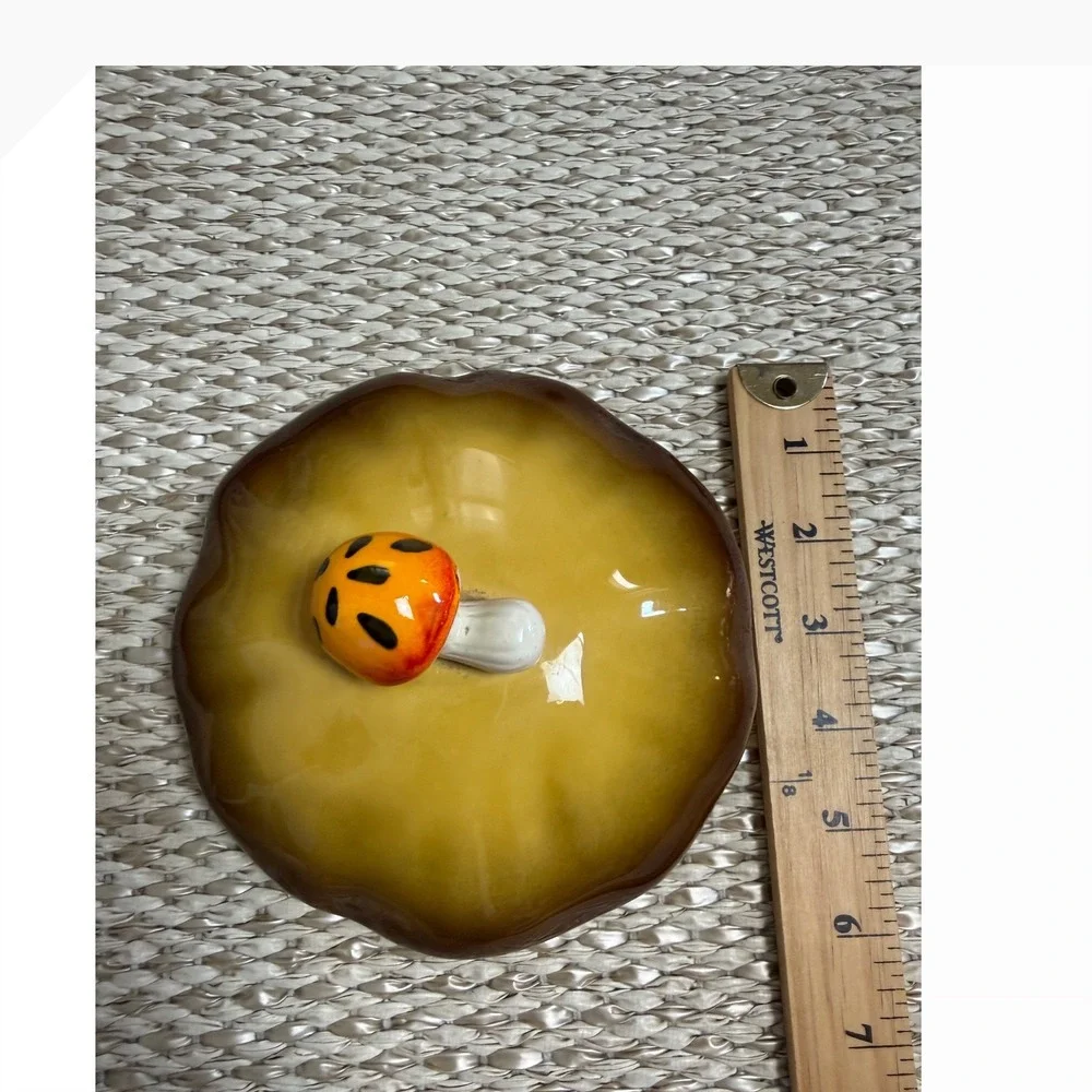 N/A vintage ceramic